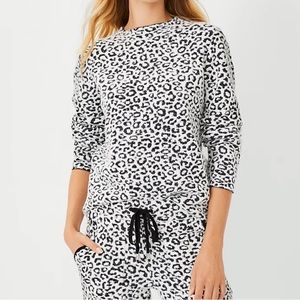NWT $98 Ann Taylor Petite Leopard Jacquard Sweater Small